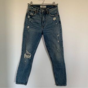 Abercrombie & Fitch The Skinny High Rise Jeans